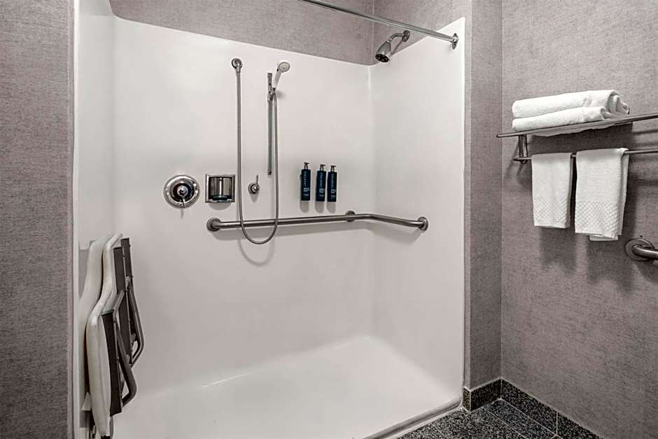 DoubleTree By Hilton, Leominster