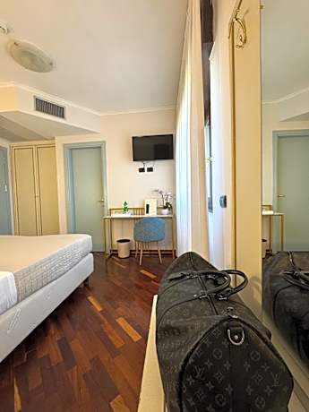 Classic Quadruple Room