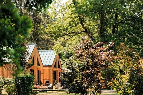 Jabłoń Lake Resort