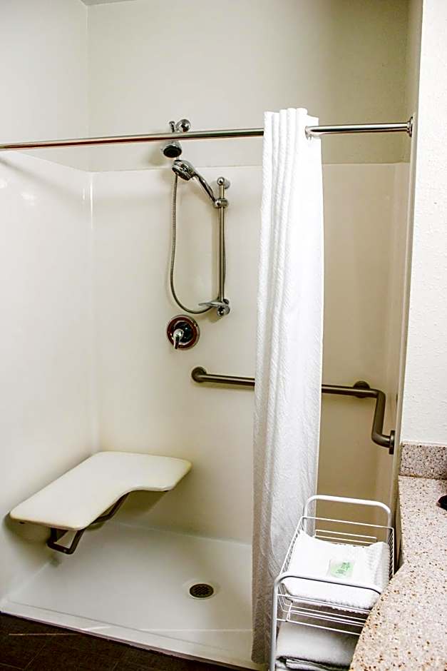 Sleep Inn & Suites Conference Center Eau Claire North
