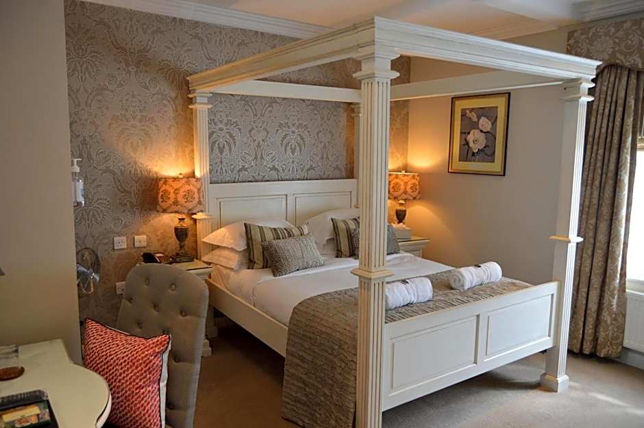 Le Bouchon Brasserie & Hotel