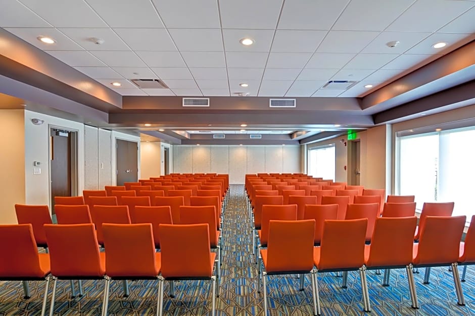 Holiday Inn Express Boston by IHG
