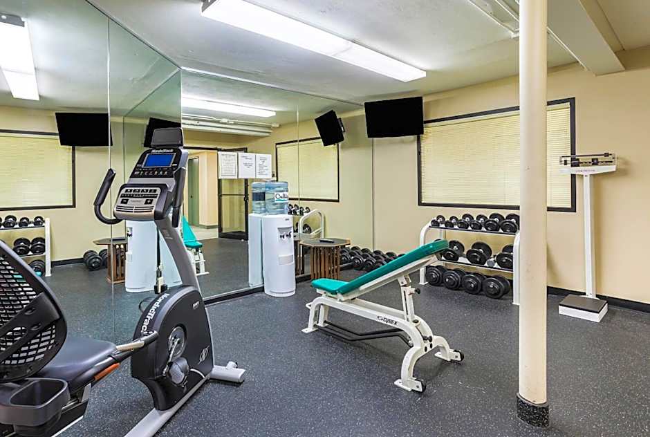 Traditions Hotel & Spa Johnson City - Binghamton, an Ascend Collection Hotel