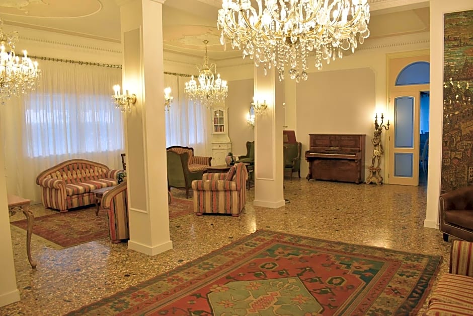 Hotel Edelweiss