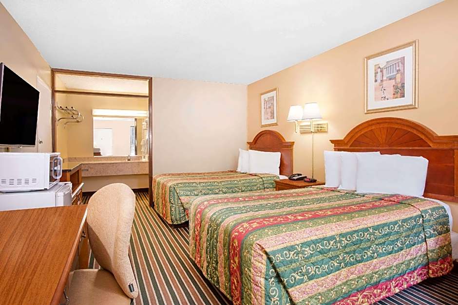 Knights Inn - Aiken, SC