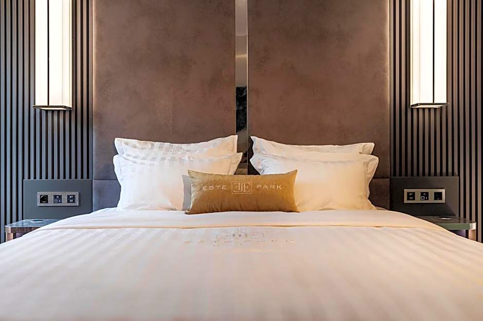 -- ESTE PARK HOTEL -- part of Urban Chic Luxury Design Hotels - Parking & Compliments - next to Shopping & Dining Mall Plovdiv