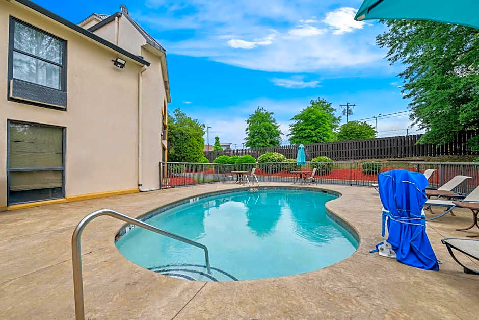 Quality Inn Fort Mill near Carowinds Blvd.