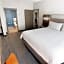 Holiday Inn Express and Suites Fort Lauderdale Airport West By IHG