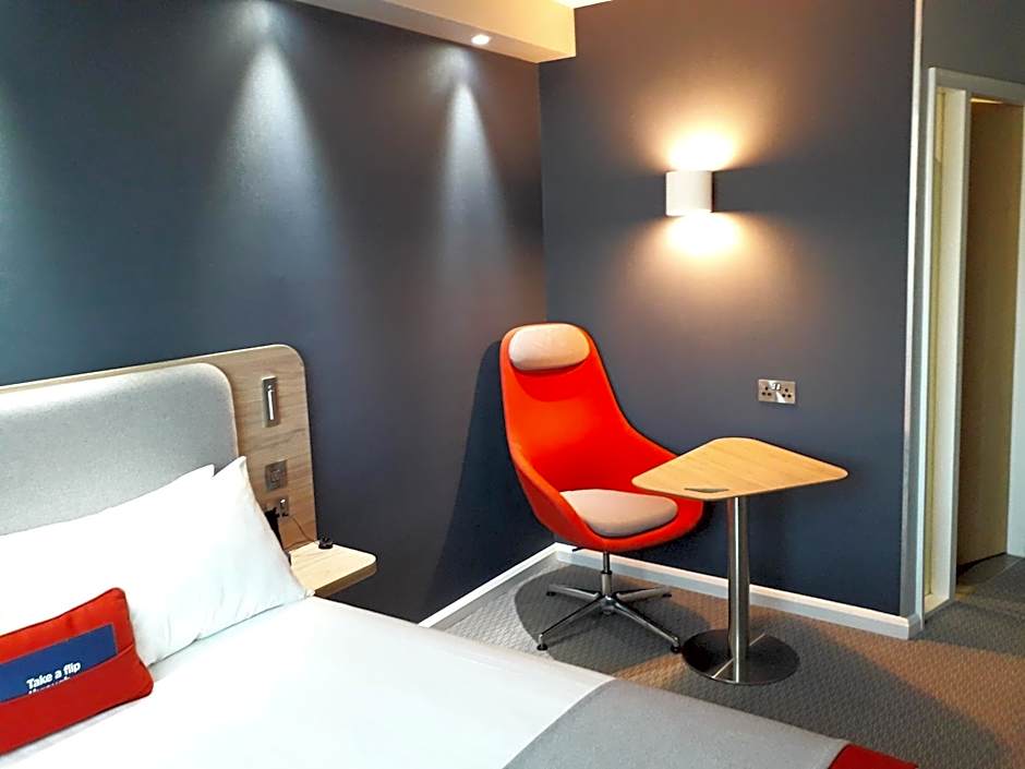 Holiday Inn Express Leeds City Centre - Armouries By IHG