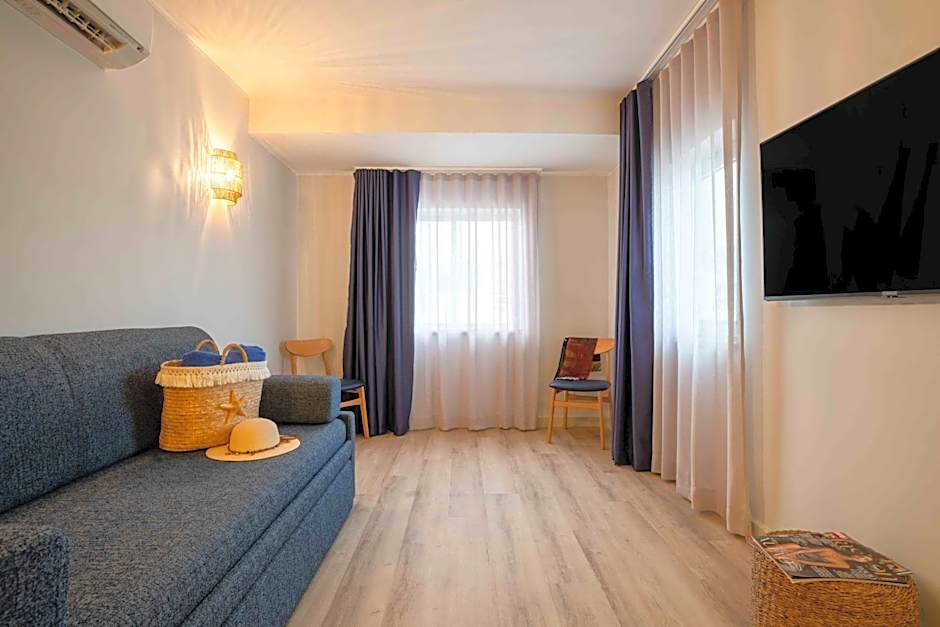 Aqualuz Lagos by The Editory