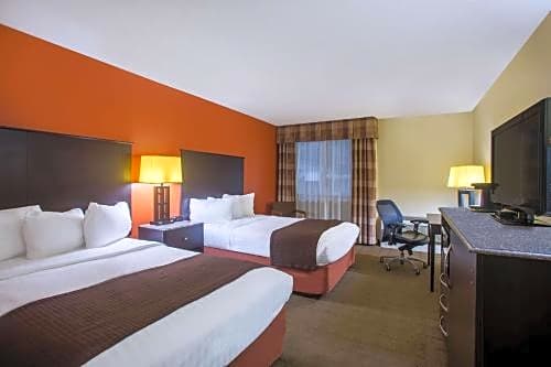 AmericInn by Wyndham International Falls