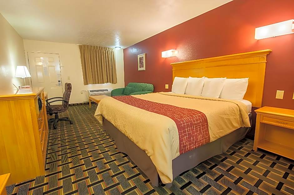Red Roof Inn Crossville