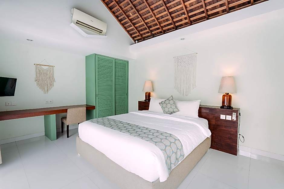 Tan's Astana Villa's by The Lavana