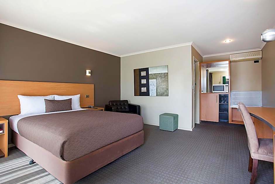 Comfort Inn On Raglan