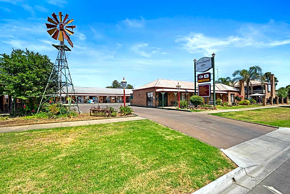 The Settlement Historic Hotel