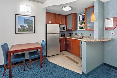 King Studio with Sofa Bed