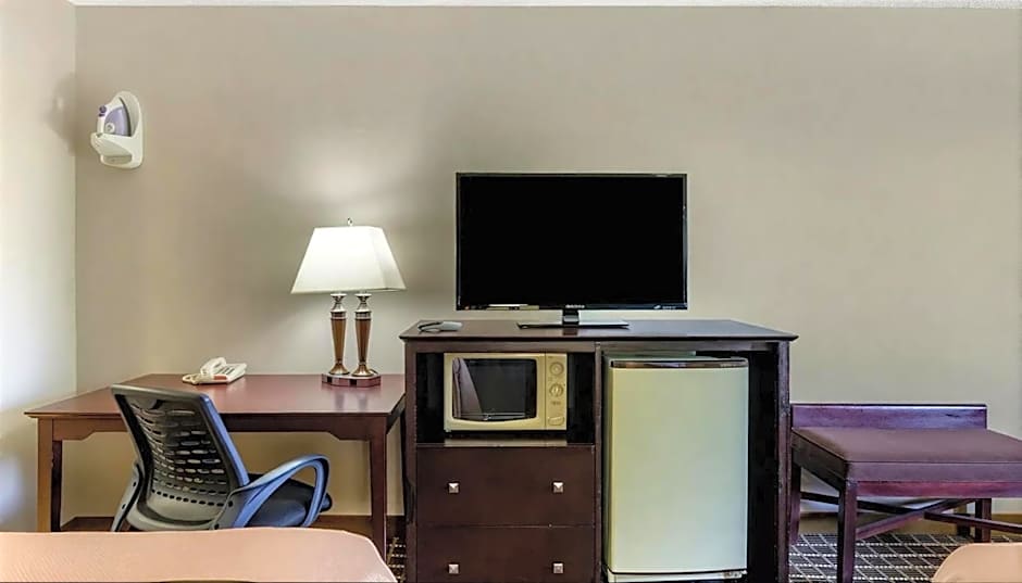 Brentwood inn & Suites - Lynchburg