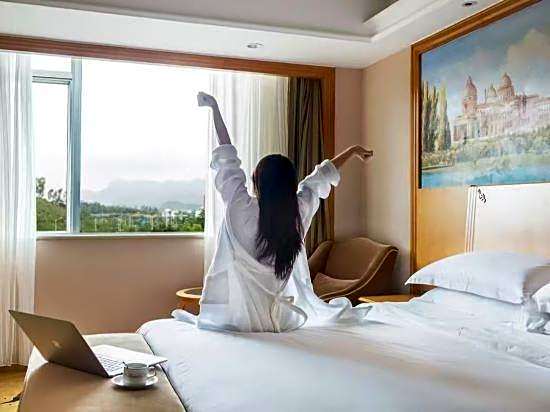 Vienna Hotel Shenzhen Gongming Nanhuan Road