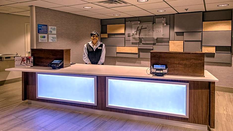 Holiday Inn Express Memphis Medical Center - Midtown By IHG