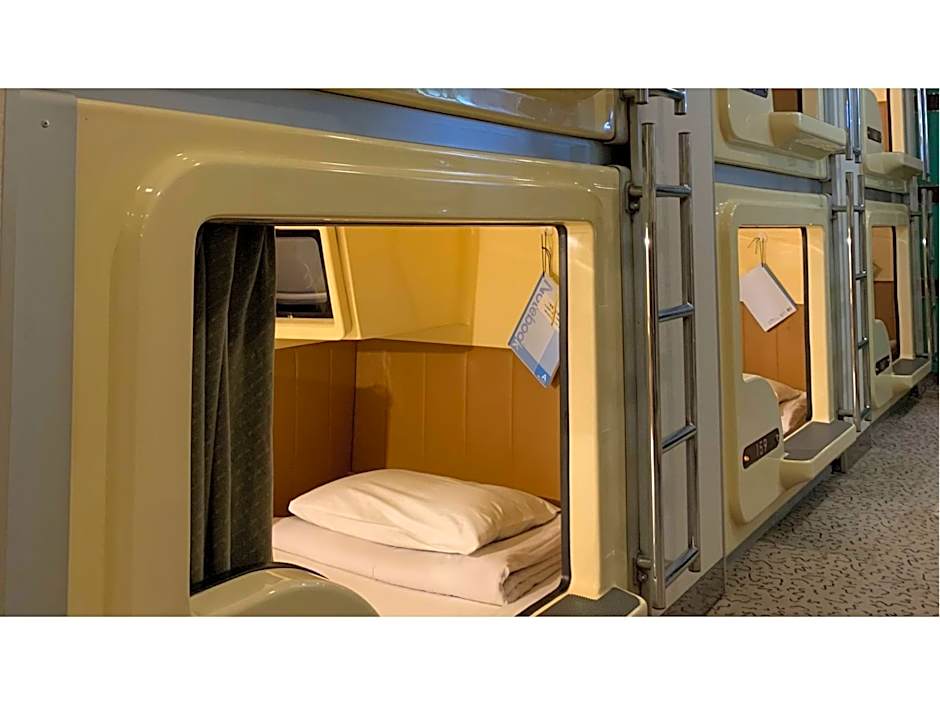 Funabashi Grand Sauna and Capsule Hotel