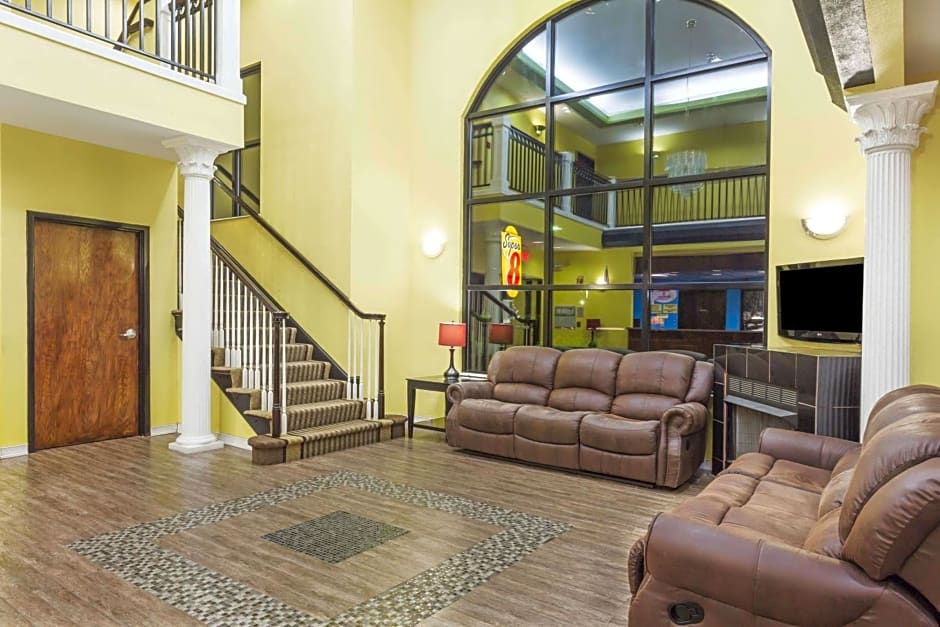 Super 8 by Wyndham Hull Street Midlothian Richmond Area