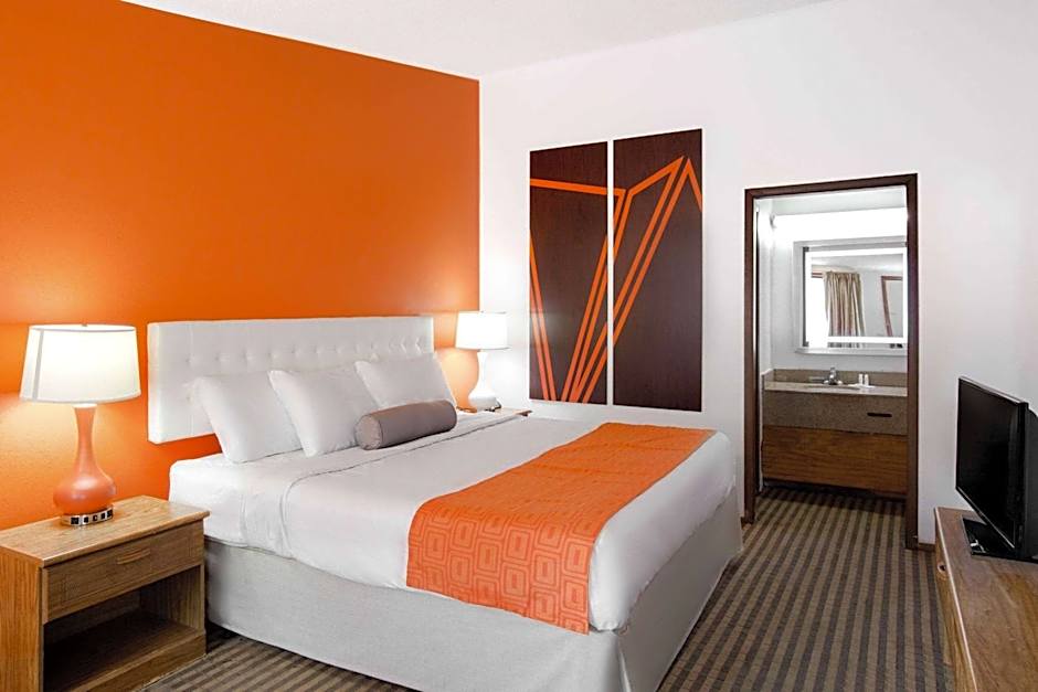 Howard Johnson by Wyndham Wilmington