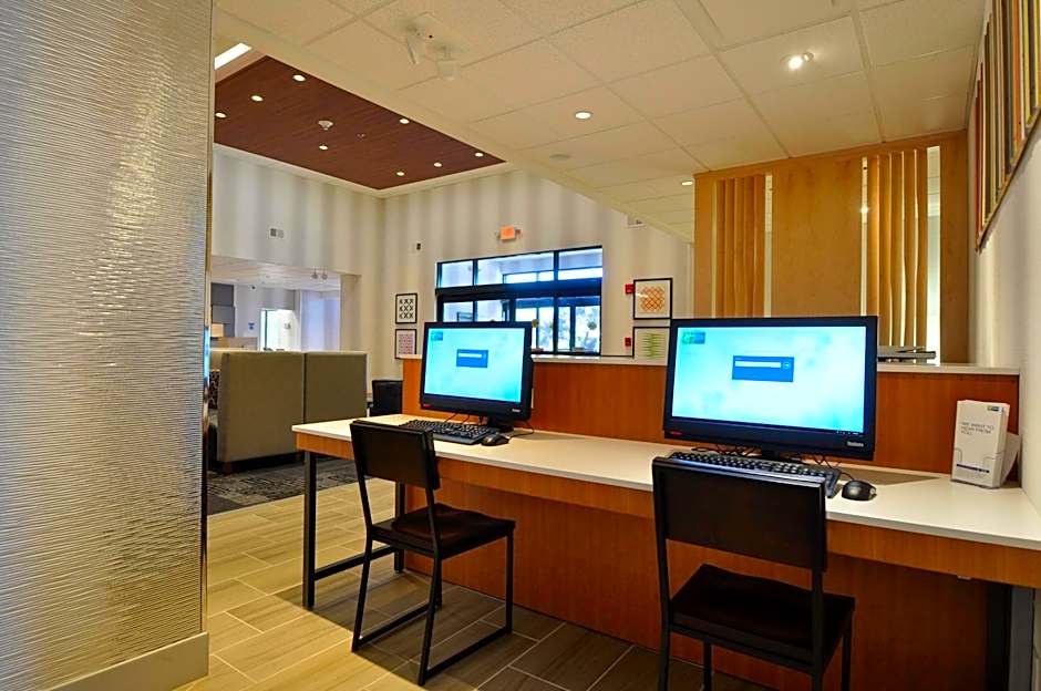 Holiday Inn Express Quantico - Stafford By IHG