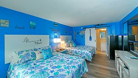 Heated Pool, Fireplace, 70" TV, Waterfront & More!