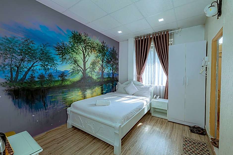 Ken's Backpackers Hotel