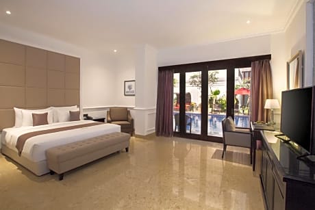 Executive Room with Pool Access