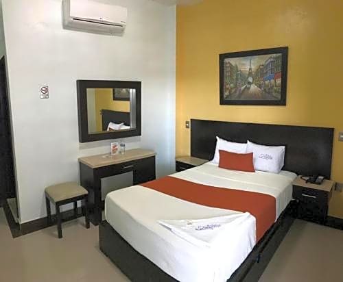 Hotel los faroles