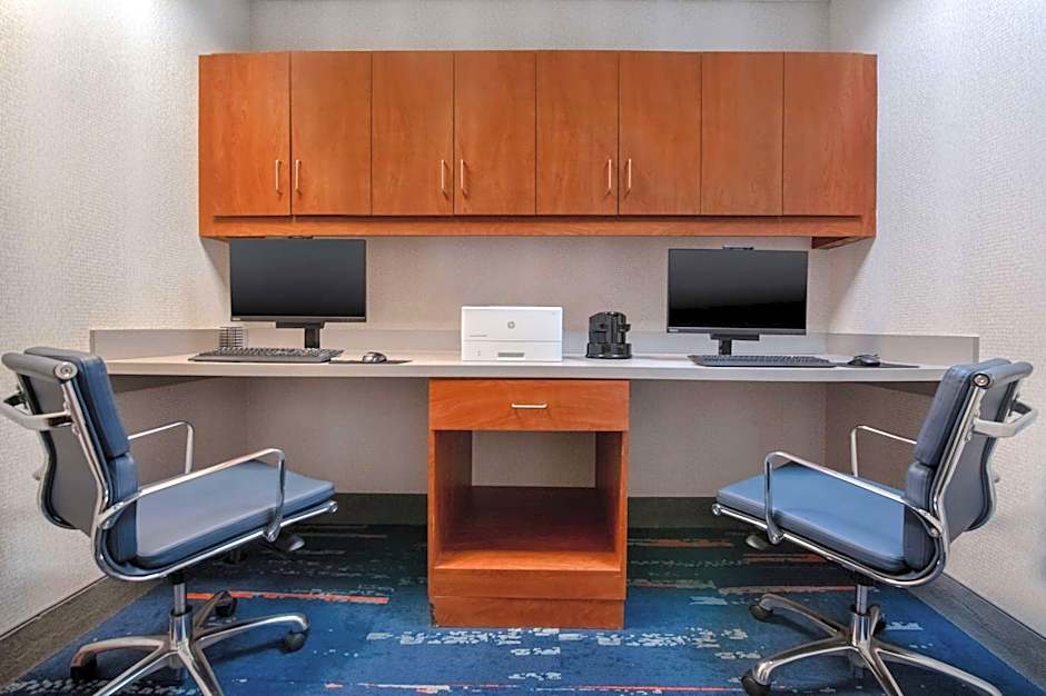 Hampton Inn By Hilton & Suites Harvey