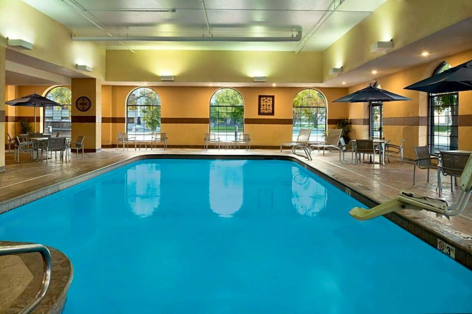 Embassy Suites By Hilton Hotel Des Moines-On The River