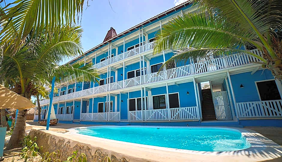 El Faro Beach Front by ÓOL Hotels