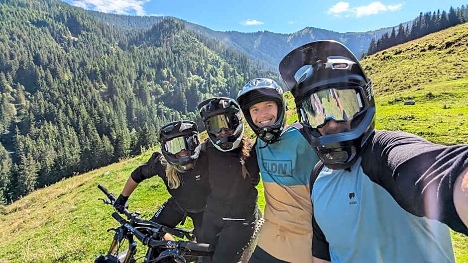 Hotel Pinzgauerhof - Inclusive Evening Dinner