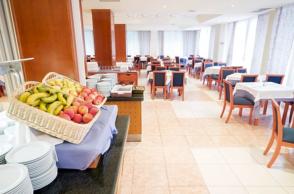 Azuline Hotel Bahamas