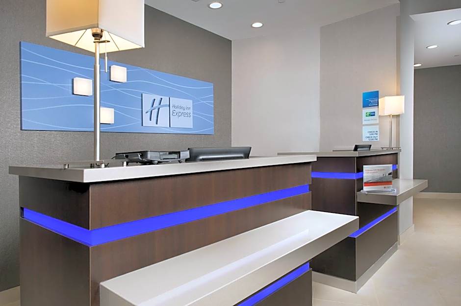 Holiday Inn Express Hotel & Suites Waco South By IHG