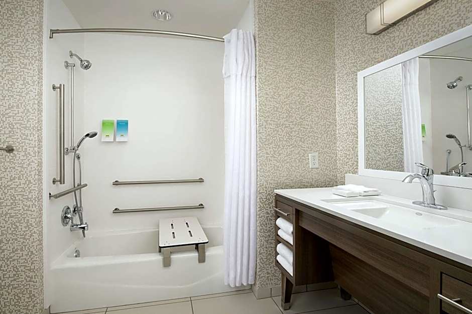 Home2 Suites by Hilton Phoenix Airport South