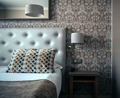 Double or Twin Room City Side