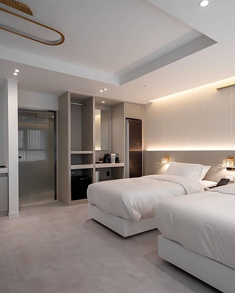 Gunsan Stay Tourist Hotel