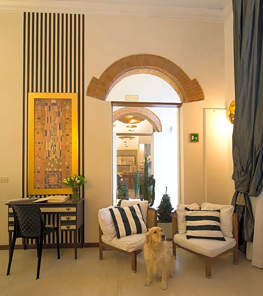 De La Pace- Sure Hotel Collection by Best Western