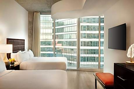1 Bedroom Suite, 2 Queen, Sofa bed, Low floor, Balcony