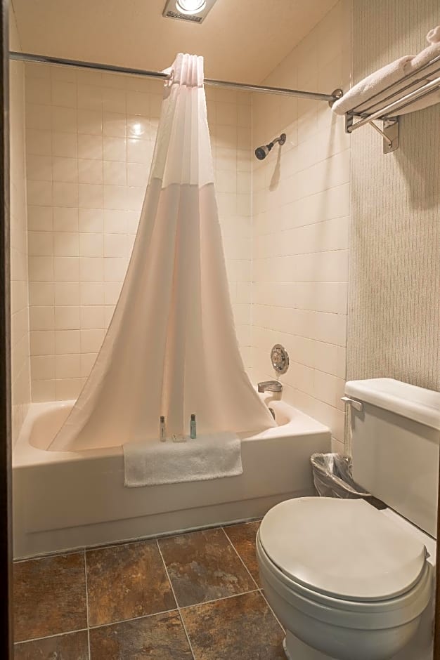 Cottonwood Suites Boise Riverside Downtown
