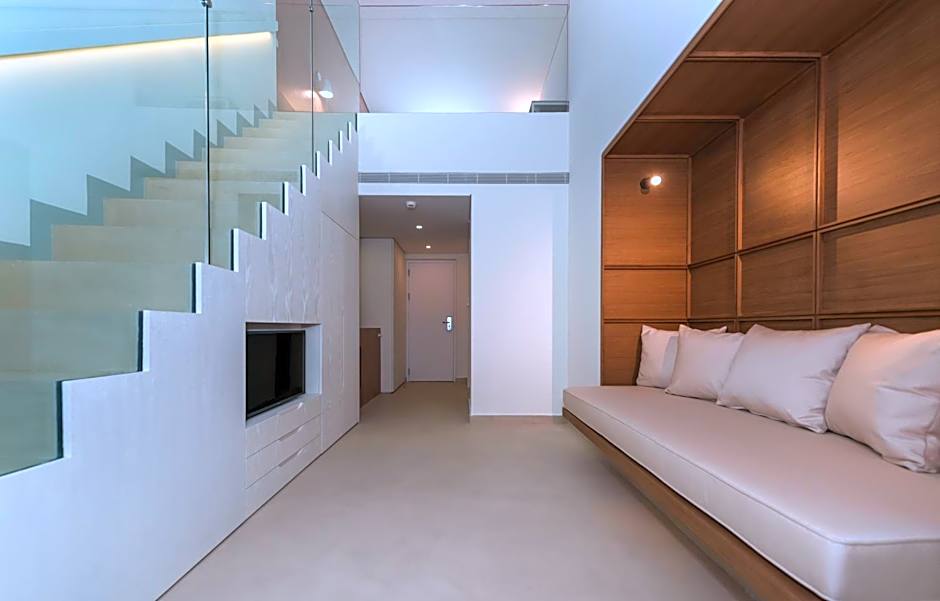 Bitzaro Grande Hotel & Suites