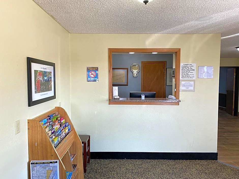 Campus Inn Baraboo