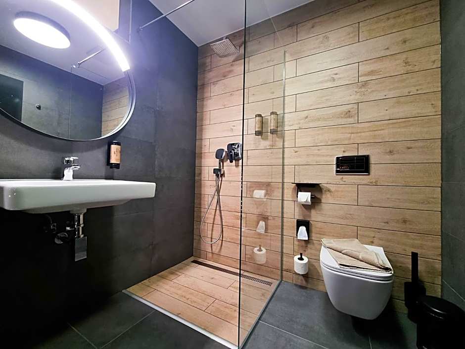 DAS ERZ Medical Spa & Hotel