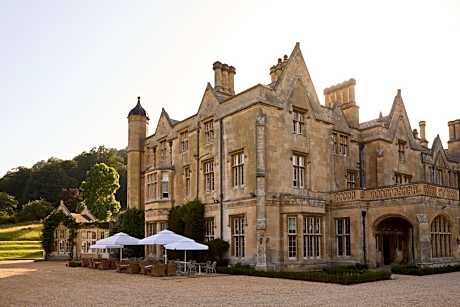 Dumbleton Hall