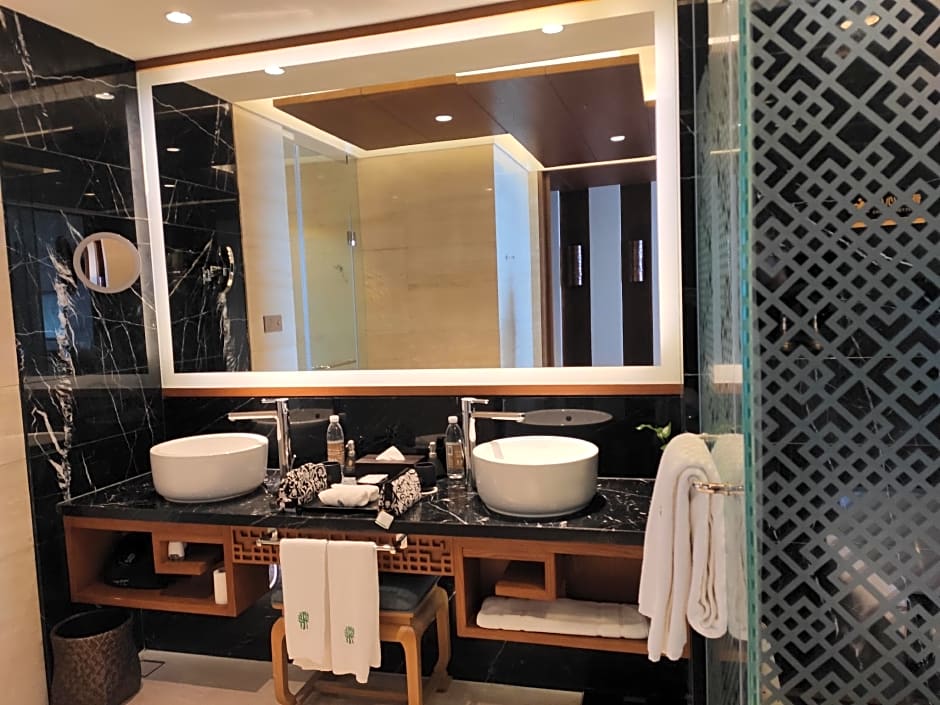 Banyan Tree Jiuzhaigou