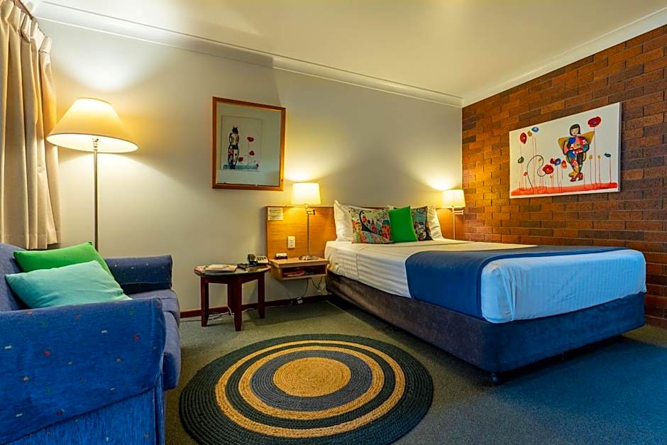 Country Pathfinder Motor Inn