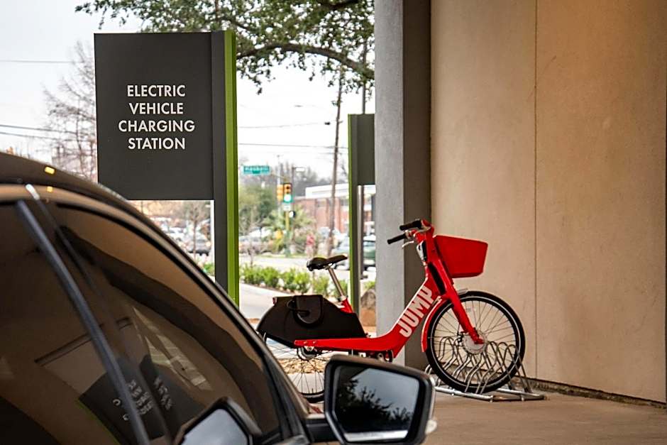 Element Dallas Downtown East